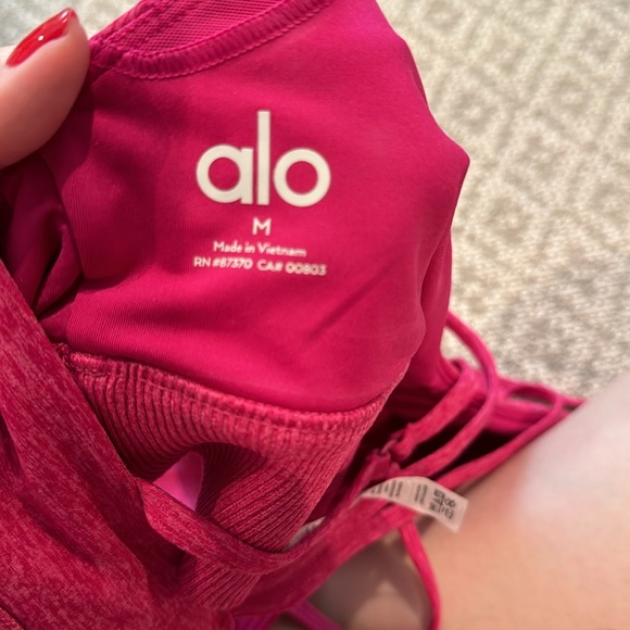 Like-new Alo Lavish Bra - Picture 6 of 6